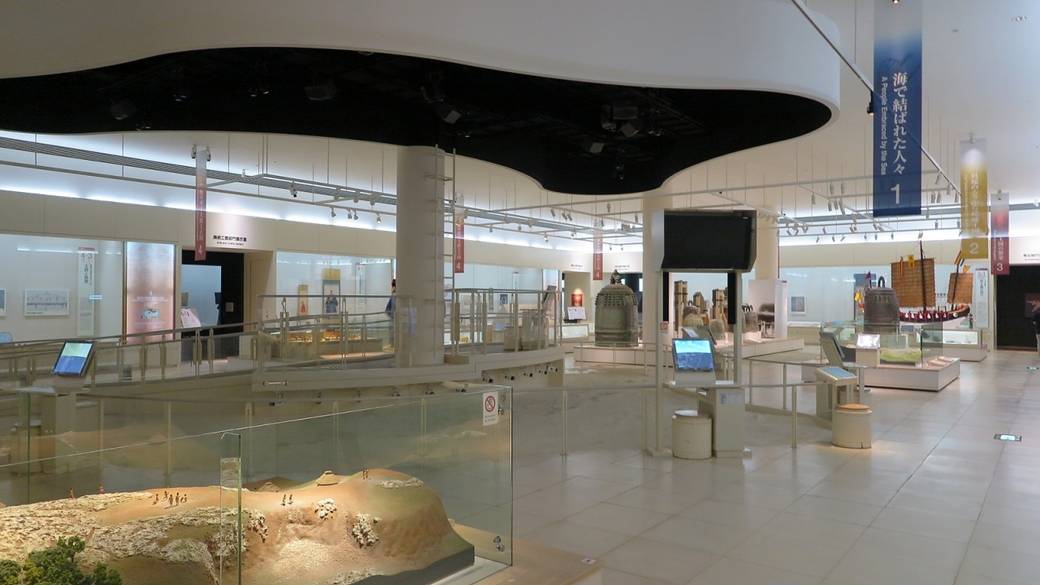 沖縄県立博物館 美術館 / 3