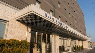 施設の入り口 / 12