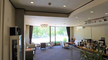 ロビーラウンジ / 4