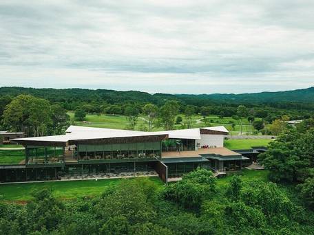 Snow Peak FIELD SUITE SPA HEADQUARTERS / 3