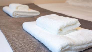 客室 / 5