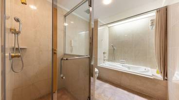 ロイヤルスイート　バスルーム / 4