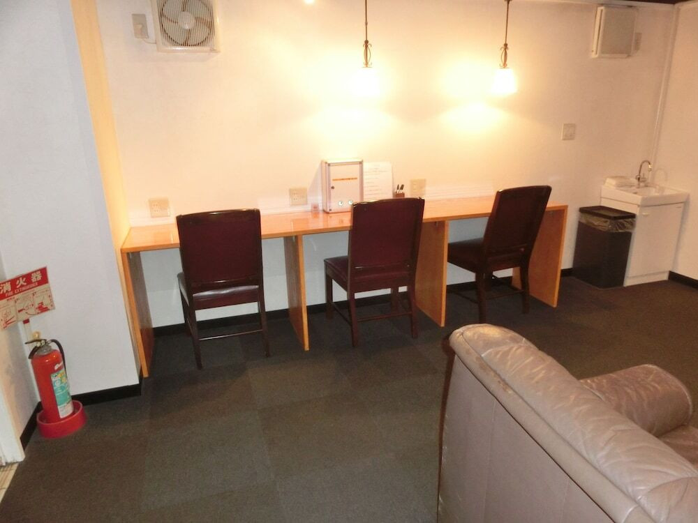 ロビーラウンジ