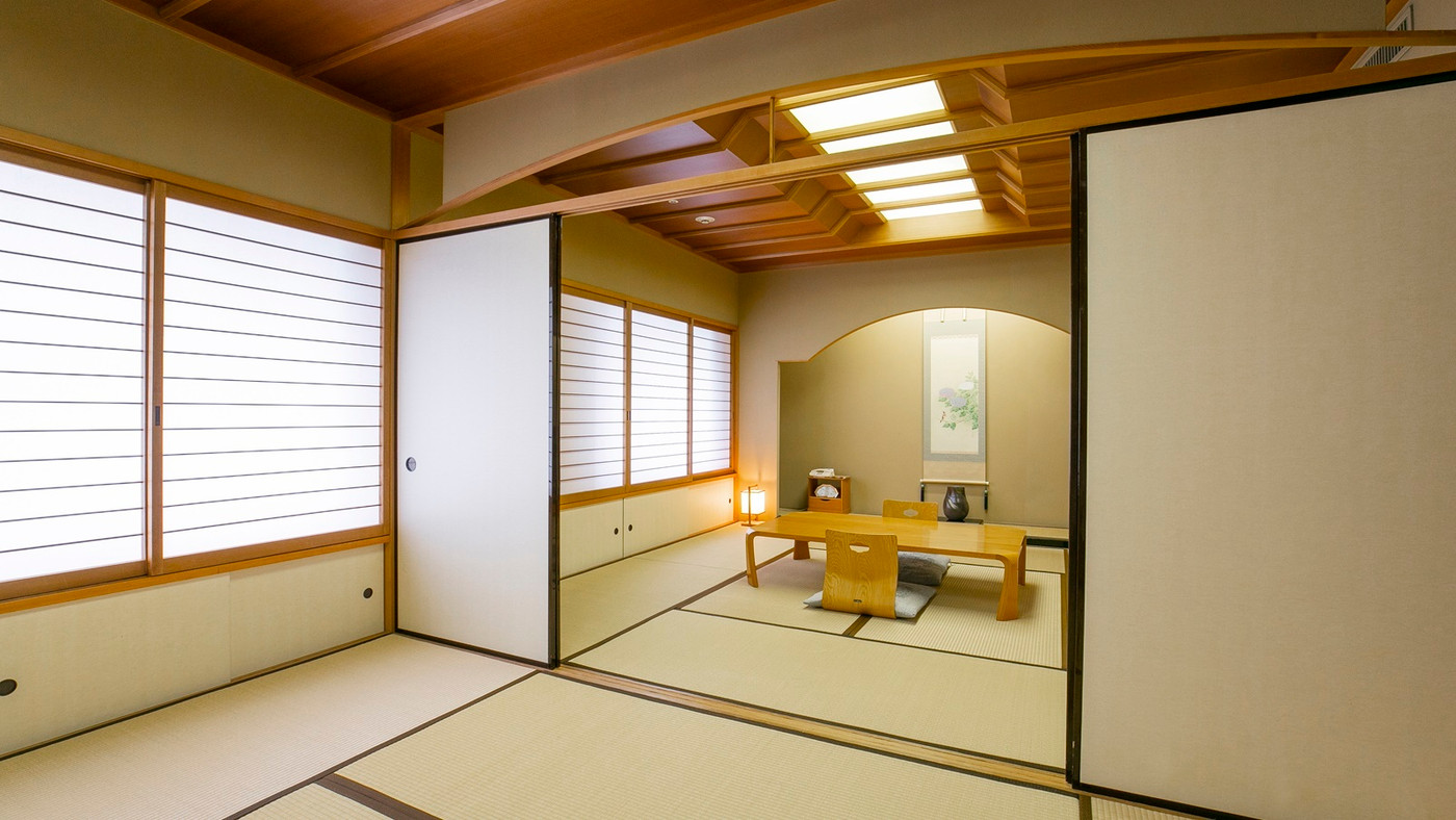 目の前で作ってくれるオムレツに子どもも興味深々！4771064