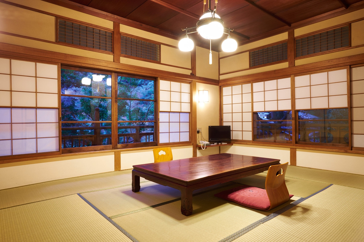 元湯 環翠楼（モトユ カンスイロウ） / 1