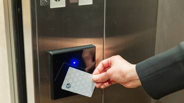 エレベーター / 6