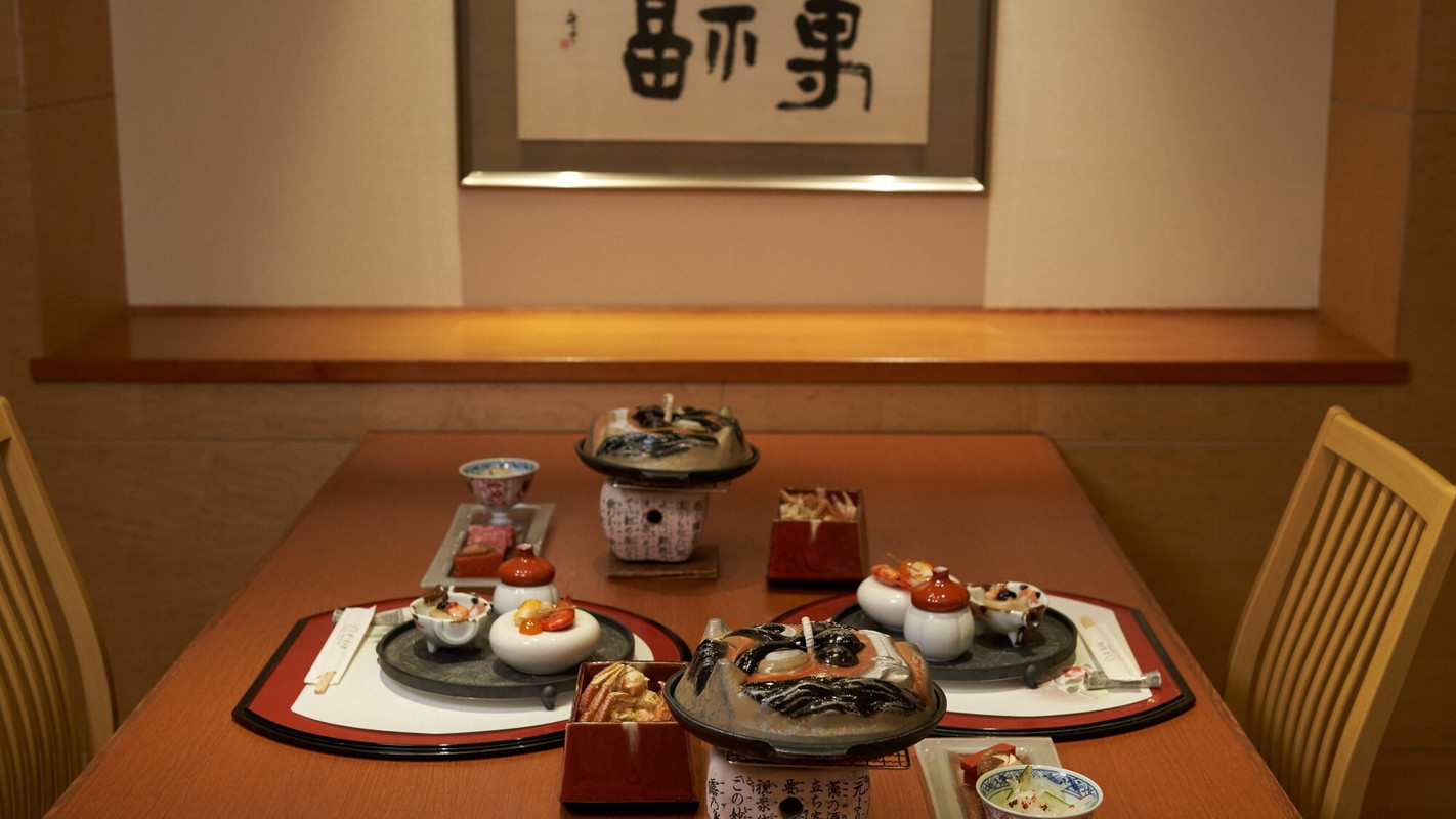 和会席膳の例