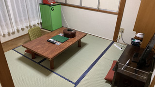 エコノミー シングル ルーム シングルベッド 2 台 禁煙