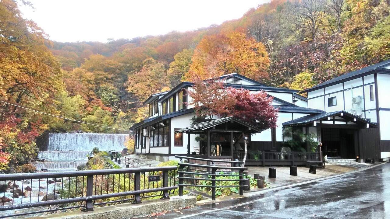 女性に優しい和モダンな秘湯宿。2つの温泉にゆったり癒されて4230709