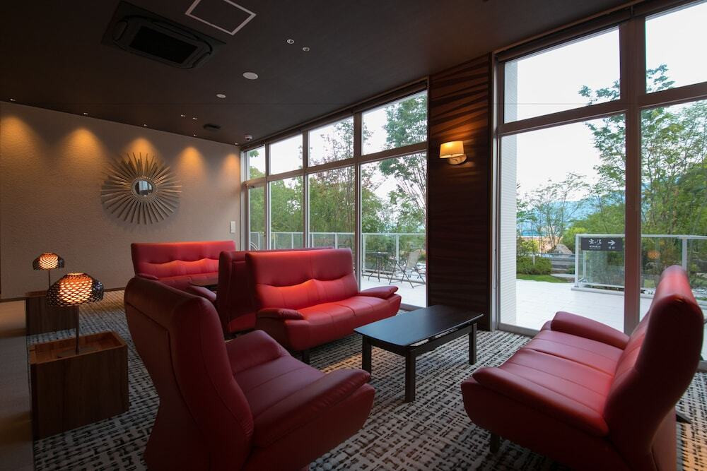 ロビーラウンジ