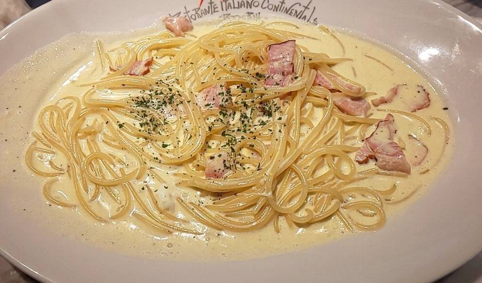 ホテル内や横浜の街で
ディナータイム / 4