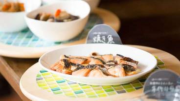 食事・飲み物 / 5