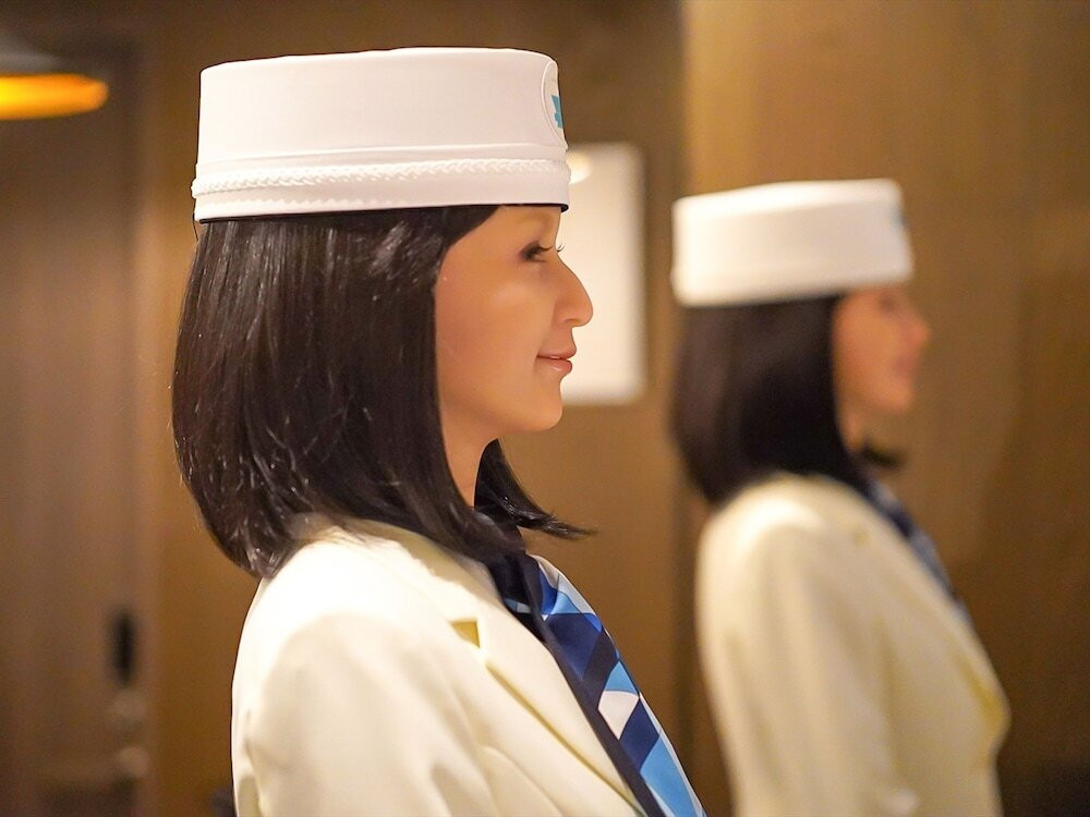 フロント