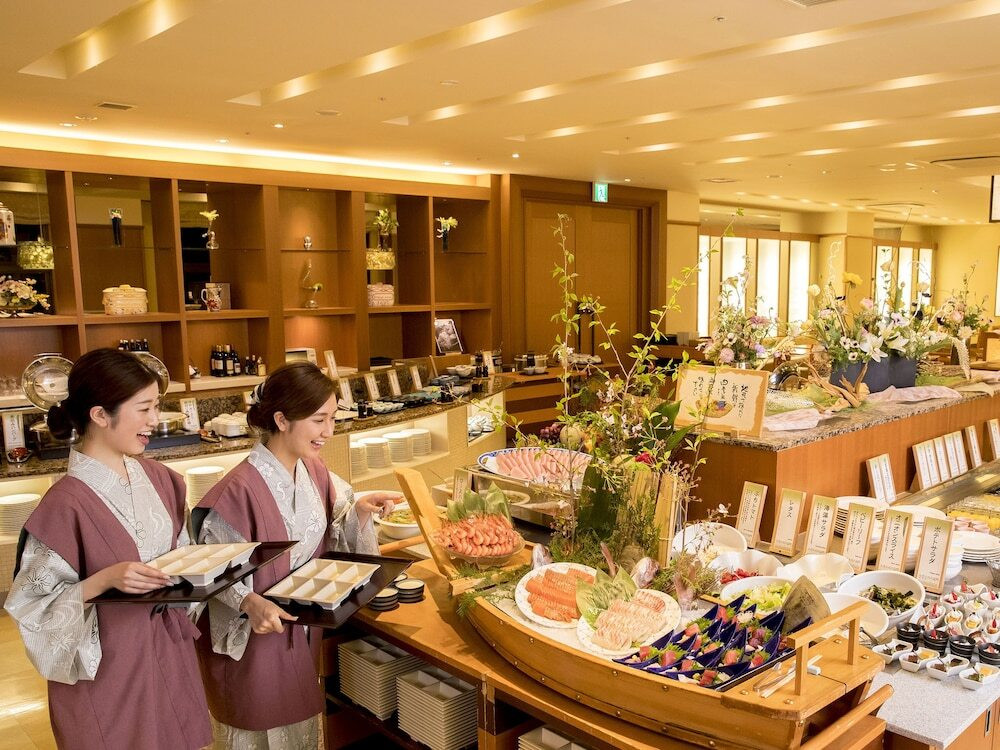 老舗旅館で絶品料理に舌鼓3443294