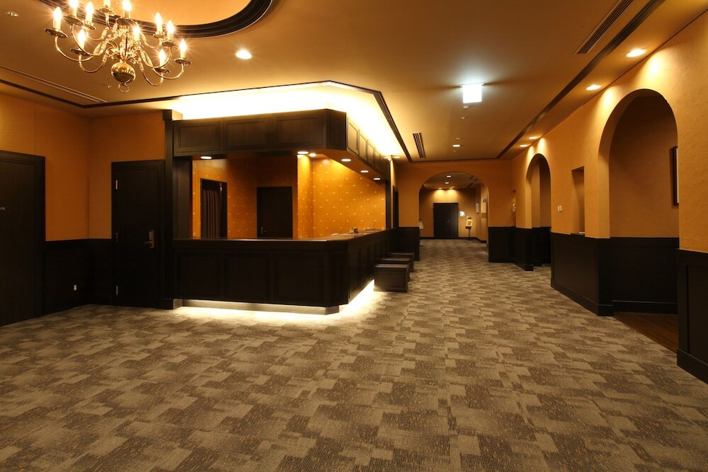 セキュリティバッチリのレディースフロア3910099