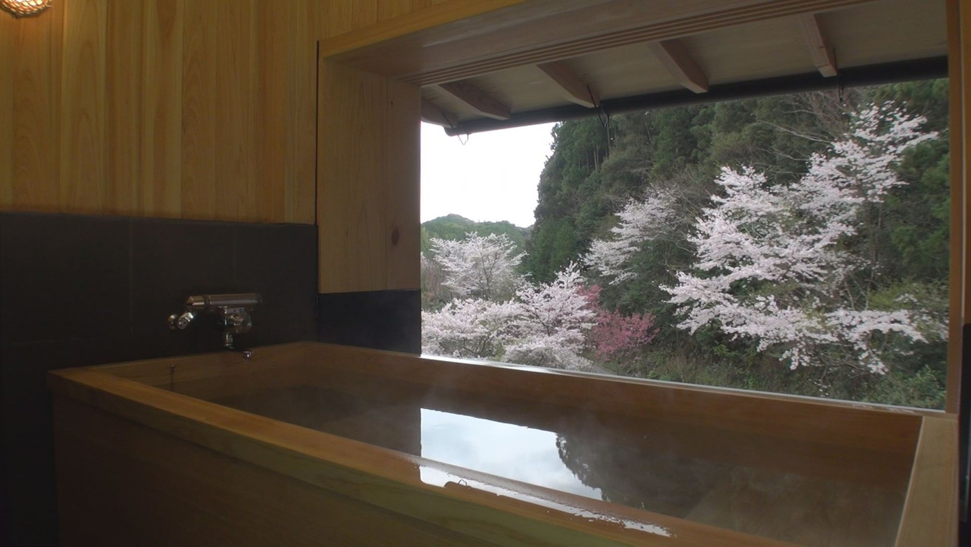 8.憧れのツリーハウスに2人で♡「そうだ山温泉 和 YAWARAGI」3996430