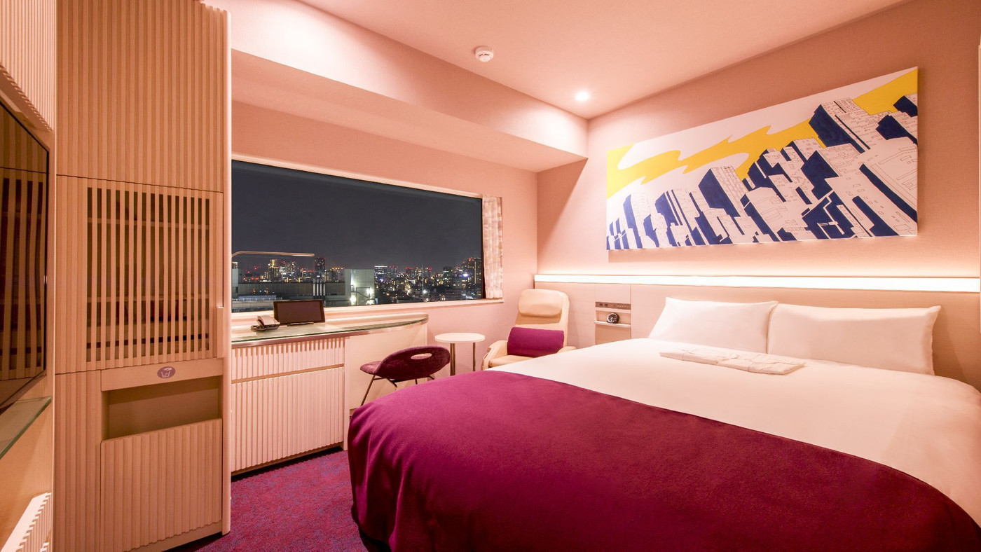 マッサージチェアで夜景鑑賞。眠りにこだわるおしゃれ宿3464007