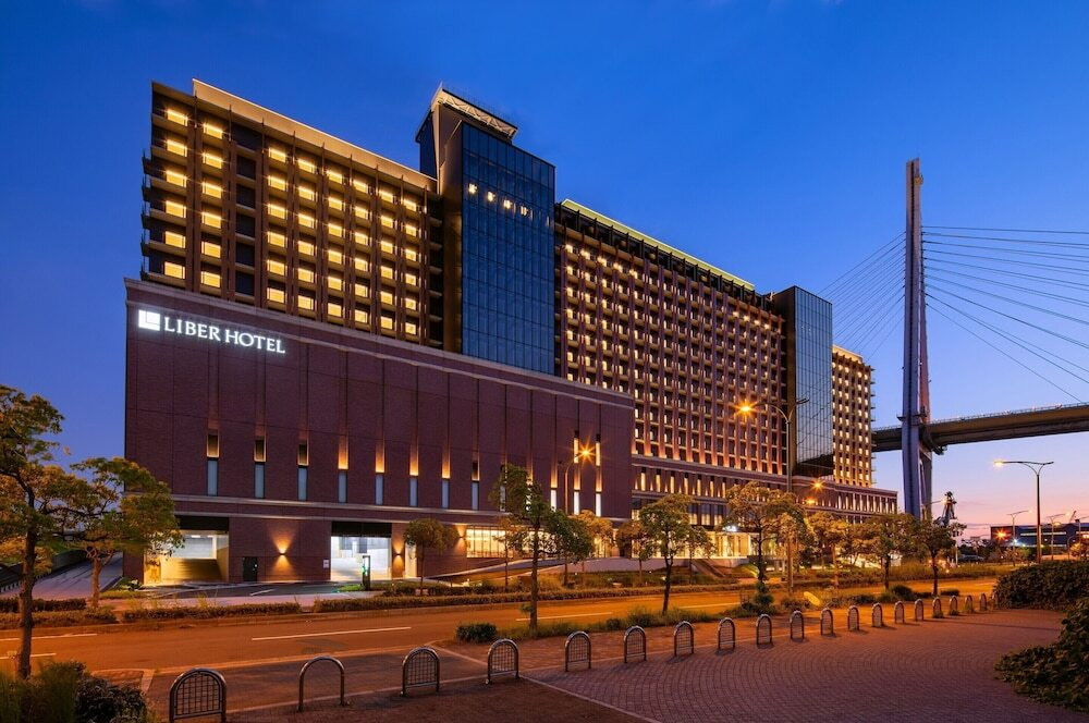 ホテル外観　夜