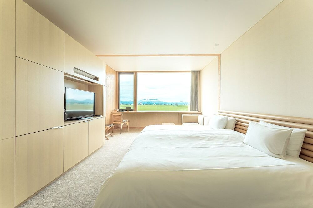 田園に浮かぶホテル！山形庄内の食材をブッフェスタイルで♪3955338