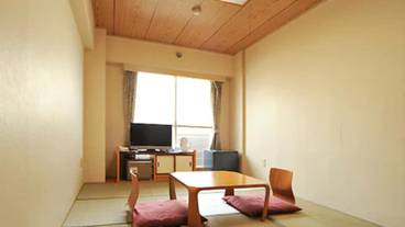 客室内のダイニングエリア / 23