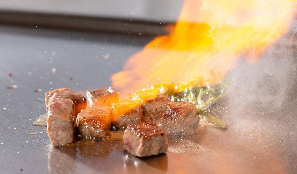 自分へのご褒美は
目にも楽しいディナー / 3