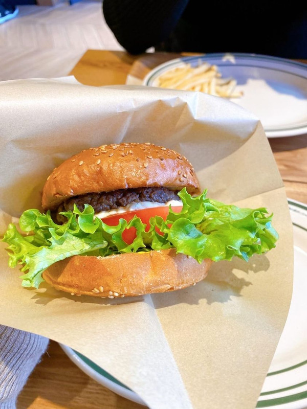 「キノサキ バーガー」の但馬牛バーガー / 1