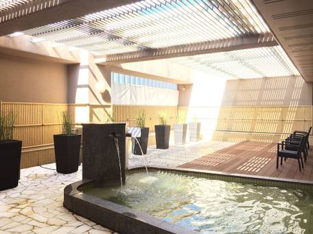 亀の井ホテル 別府 / 1