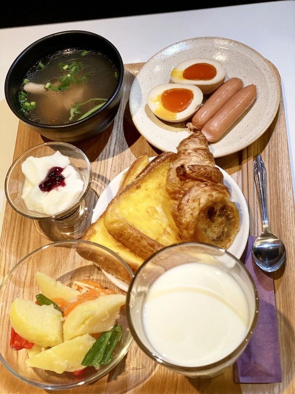 朝食ビュッフェ