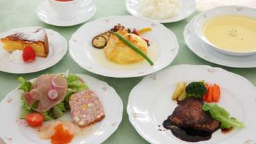 食事・飲み物 / 7