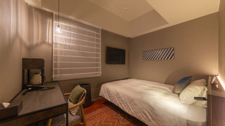 スタンダード ダブルルーム (シャワー付き)