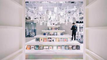 ブックラウンジ③ / 3