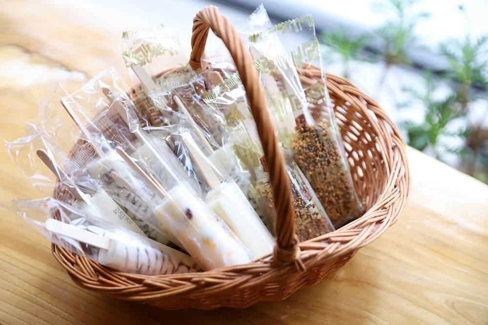 ロビーラウンジ