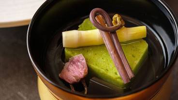 食事・飲み物 / 11