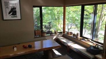 ロビーラウンジ / 2