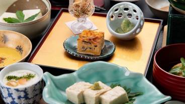 食事・飲み物 / 5