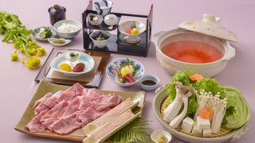 旅館のお食事処 / 17