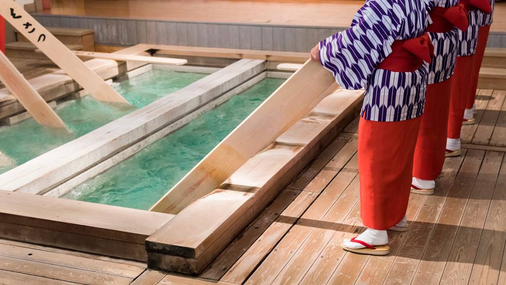 草津の湯と食で
心身をリセット / 1