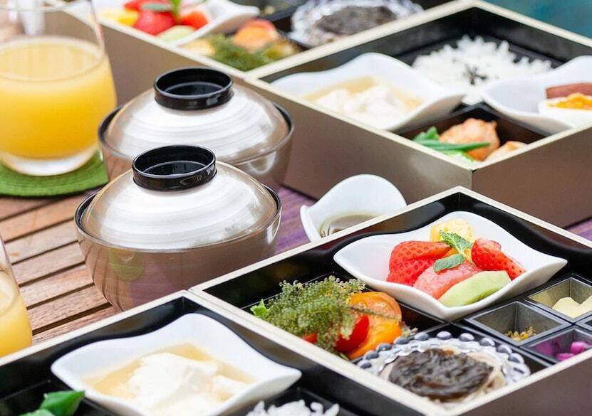 フレッシュな朝食で
朝から元気いっぱい / 3