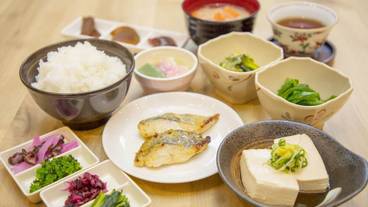 食事・飲み物 / 1