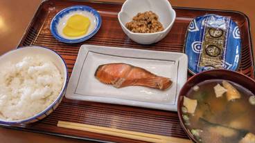 食事・飲み物 / 4