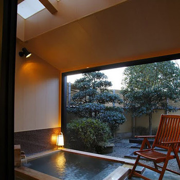 広大な敷地に9室のみ。落ち着いた大人にふさわしい隠れ家4254897