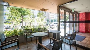 内部エントランス / 2