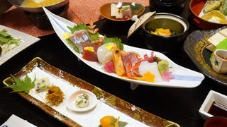 スタンダード海側和室 (お造り六種盛り付お手頃会席コース) 禁煙