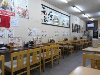 「ちゃんぽん亭総本家 彦根駅前本店」 内観 38061866 すっきりした店内