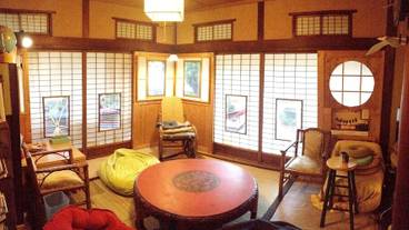 ロビーラウンジ / 8