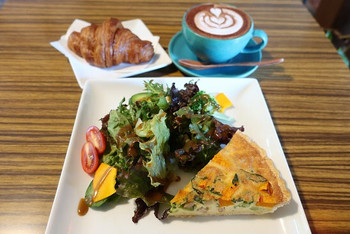 「ナチュラル　カフェイーナ」 料理 116380078 