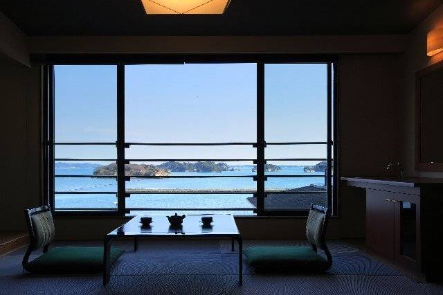 海と島が望める一般客室 / 5