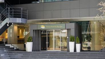 エントランス / 1