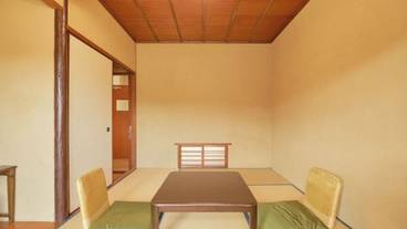 客室 / 15
