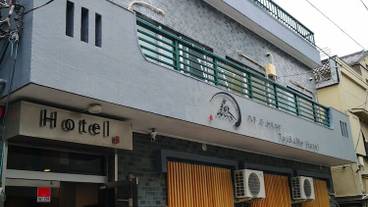 施設の入り口 / 5